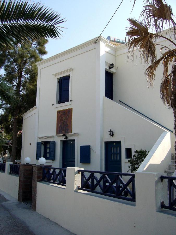 5Bedroom Villa In Perissa Beach Exterior foto